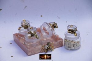 Resin tray with 4 Popup Jars